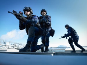 109744154-police-unit-with-automatic-rifles-gettyimages