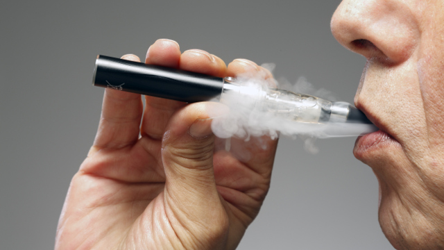 Medical Study Reveals That Electronic Cigarettes Cause Serious Lung Problems