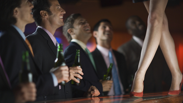 15 Things You Should Never Do At A Strip Club